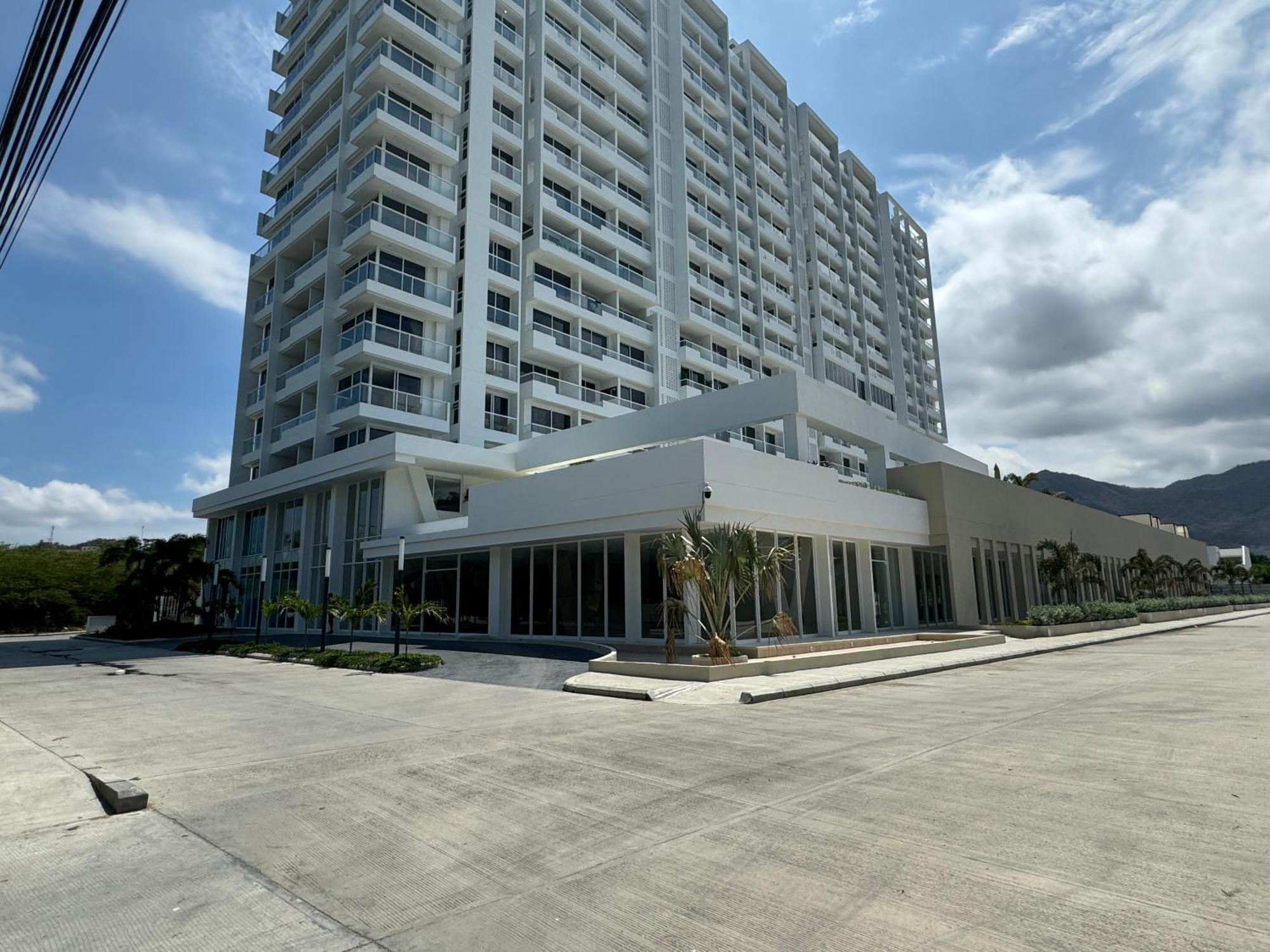 Apartamento Con Jacuzzi Y Vista Al Mar Piso 14 *