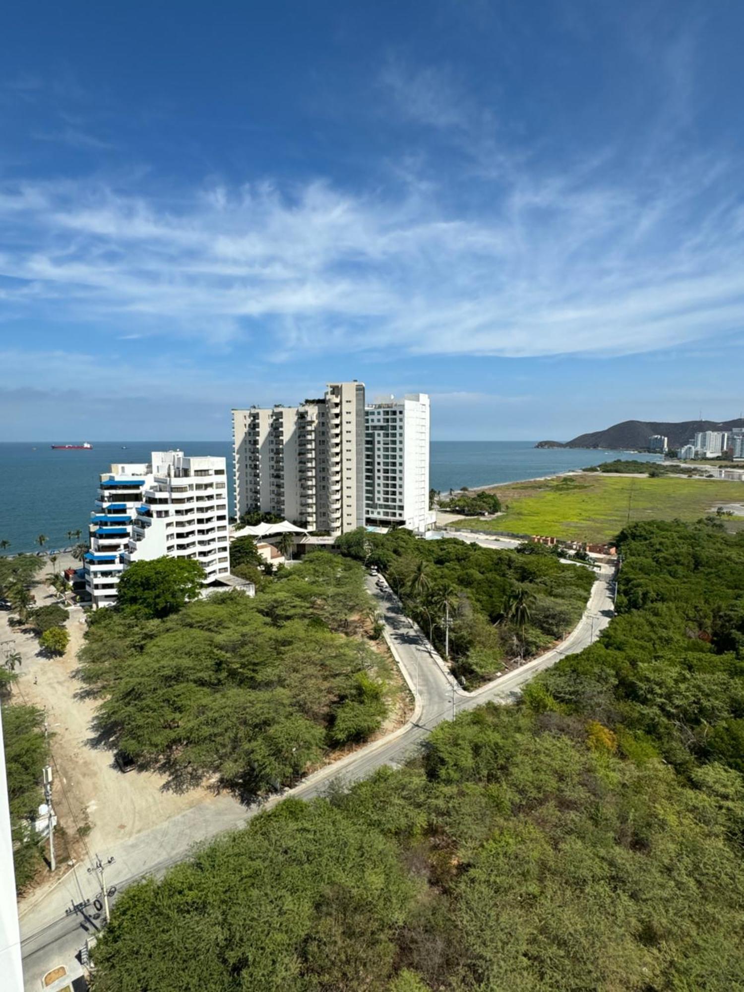 Apartamento Con Jacuzzi Y Vista Al Mar Piso 14